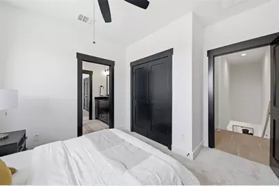 4605 Harrisburg Boulevard #C, Houston, TX 77011 - Photo 18