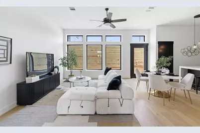 4605 Harrisburg Boulevard #C, Houston, TX 77011 - Photo 6