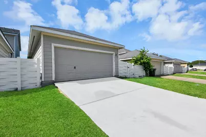 1612 Claremont Garden Circle, Houston, TX 77047 - Photo 38