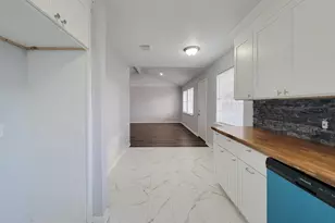 2024 Stones throw Dr, Bay City, TX 77414 - Photo 8