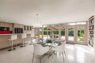 10211 Willowgrove Dr, Houston, TX 77035 - Photo 2