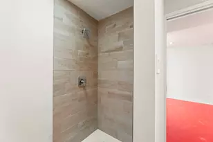 10211 Willowgrove Dr, Houston, TX 77035 - Photo 36
