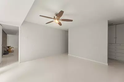 10211 Willowgrove Drive, Houston, TX 77035 - Photo 28