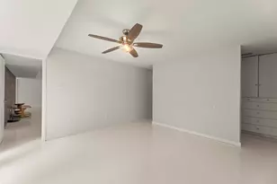 10211 Willowgrove Dr, Houston, TX 77035 - Photo 28