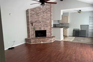 18515 Sweetmeadow Dr, Spring, TX 77379 - Photo 2