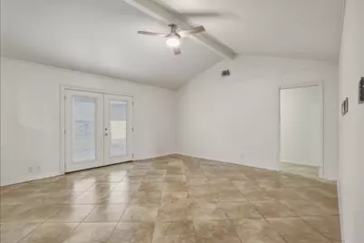 9510 Shepherd Drive, Beaumont, TX 77707 - Photo 4