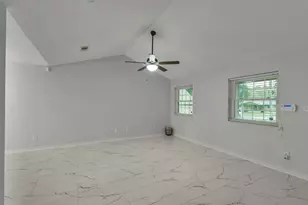 1215 Tejas Blvd, Conroe, TX 77316 - Photo 4