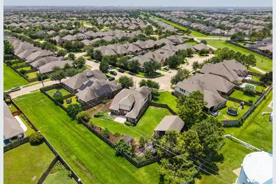 10546 Hartfield Bluff Lane, Cypress, TX 77433 - Photo 48