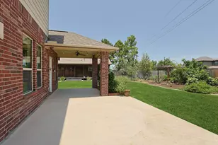 10546 Hartfield Bluff Ln, Cypress, TX 77433 - Photo 34