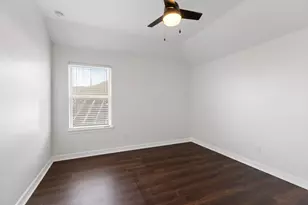 10546 Hartfield Bluff Ln, Cypress, TX 77433 - Photo 32