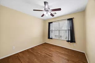 2201 Naomi St, Houston, TX 77054 - Photo 8