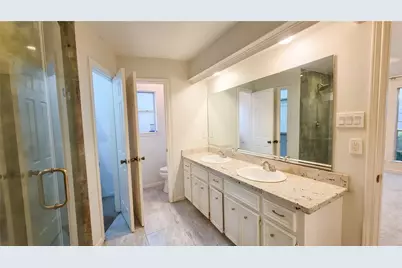 9114 S Pass Lane, Houston, TX 77064 - Photo 12