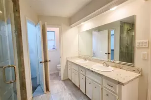9114 S Pass Ln, Houston, TX 77064 - Photo 12