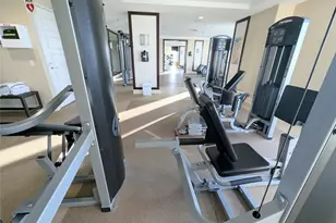 801 E Beach Dr, Galveston, TX 77550 - Photo 38