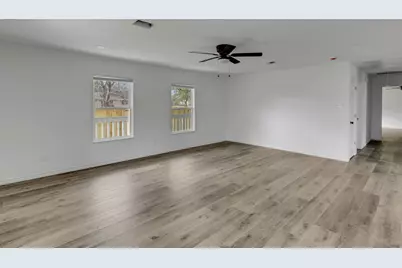 990 Wall Street, Houston, TX 77088 - Photo 4