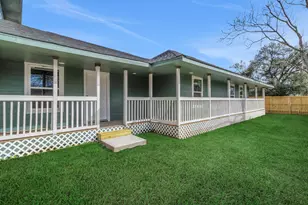 990 Wall St, Houston, TX 77088 - Photo 2
