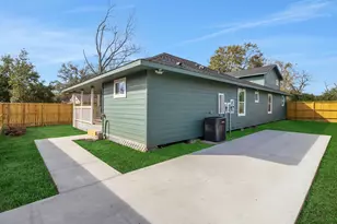 990 Wall St, Houston, TX 77088 - Photo 24