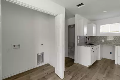 990 Wall Street, Houston, TX 77088 - Photo 30