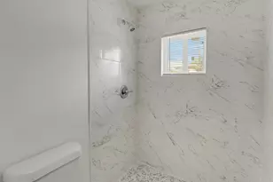 990 Wall St, Houston, TX 77088 - Photo 24