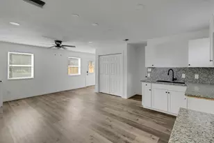 990 Wall St, Houston, TX 77088 - Photo 28