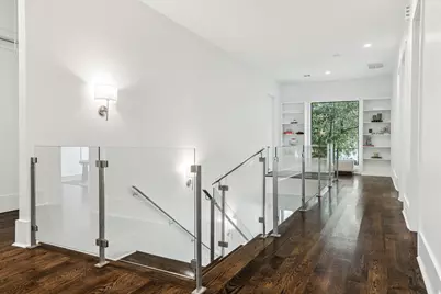 1010 Waltway Drive, Houston, TX 77008 - Photo 30