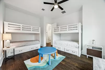 1010 Waltway Drive, Houston, TX 77008 - Photo 36