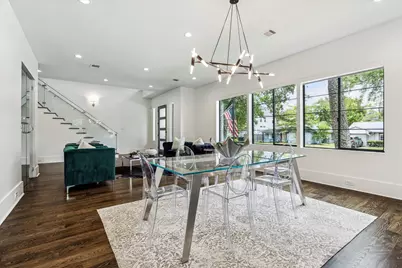 1010 Waltway Drive, Houston, TX 77008 - Photo 8