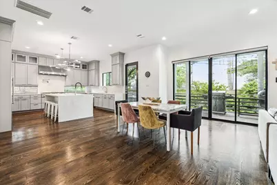 1010 Waltway Drive, Houston, TX 77008 - Photo 12