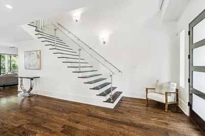 1010 Waltway Drive, Houston, TX 77008 - Photo 4