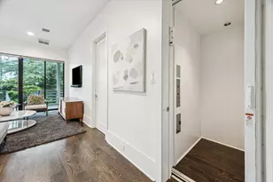 1010 Waltway Dr, Houston, TX 77008 - Photo 18