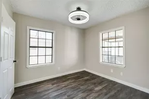 418 S Kansas St, La Porte, TX 77571 - Photo 18