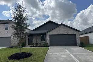 3615 Atlas Pt Ln, Angleton, TX 77515 - Photo 1