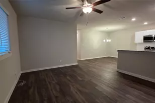 9773 Grosbeak Ln, Magnolia, TX 77354 - Photo 2