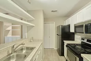 4 Sawmill Grove Ln Circle, The Woodlands, TX 77380 - Photo 14