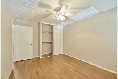 4 Sawmill Grove Lane Circle #4, The Woodlands, TX 77380 - Photo 16
