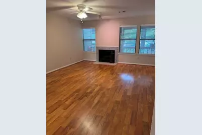 4 Sawmill Grove Lane Circle #4, The Woodlands, TX 77380 - Photo 6