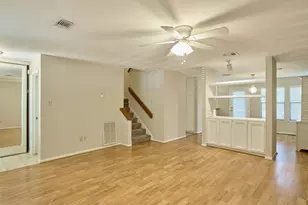 4 Sawmill Grove Ln Circle, The Woodlands, TX 77380 - Photo 12