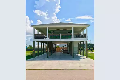 952 Sandollar, Crystal Beach, TX 77650 - Photo 2