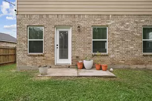 6101 Fox Ridge Dr, Angleton, TX 77515 - Photo 28