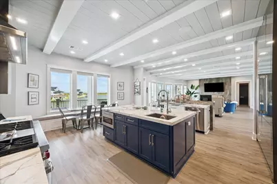 63 Water Key Key, Hitchcock, TX 77563 - Photo 8