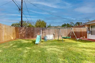 4607 Cetti St, Houston, TX 77009 - Photo 42
