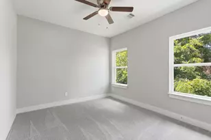 1925 Dewalt St, Houston, TX 77088 - Photo 20