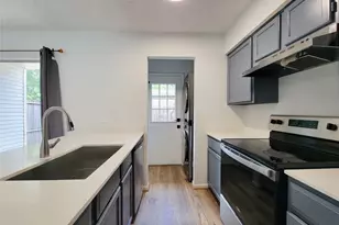 3100 Jeanetta St, Houston, TX 77063 - Photo 4