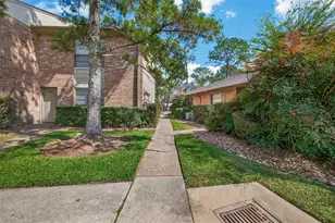 8801 Hammerly Blvd, Houston, TX 77080 - Photo 24