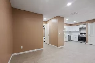 6713 Biggs Ct, Houston, TX 77061 - Photo 8