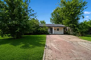 5242 Greylog Dr, Houston, TX 77048 - Photo 1