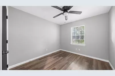 5242 Greylog Drive, Houston, TX 77048 - Photo 14
