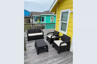 407 Sea Shell Drive, Surfside Beach, TX 77541 - Photo 14