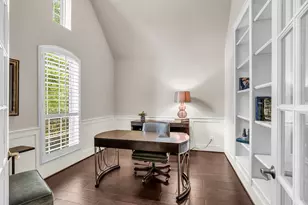 246 Hearthshire Cir, The Woodlands, TX 77354 - Photo 6