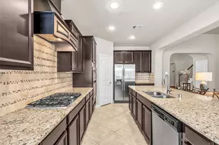 246 Hearthshire Cir, The Woodlands, TX 77354 - Photo 16